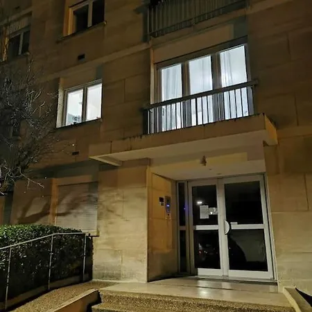 Superbe At 20 Mins From Champs Elysees Av Apartment